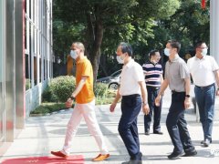 创新引领 数字赋能｜ 佛山市郭文海市长莅临葆德调研指导！